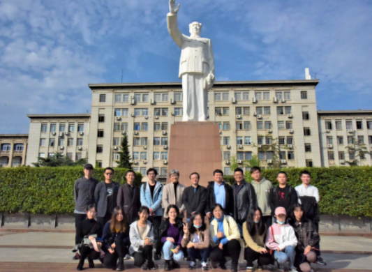 纵横天地应邀到华中科技大学进行专题讲座